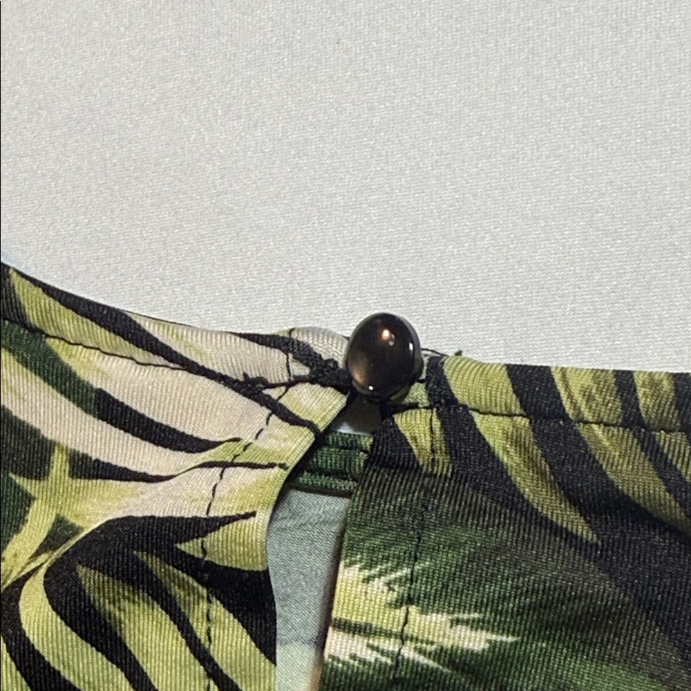 📌 Tropical Print Jumpsuit – EMALINE Petite. - Picture 14 of 16